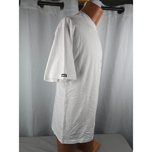 Crooks & Castles White Graphic T-Shirt Size Medium NWT - Picture 6 of 11